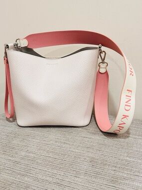 Find Kapoor Pingo Bag 20 Basic Lettering White Pink Shoulder Bucket‎ Bag